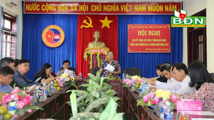 Càr Dak Nông lơgar Việt Nam mờ càr Mondulkiri lơgar Campuchia tơnguh broă lơh g^t gơ\, lơh bơyô bal