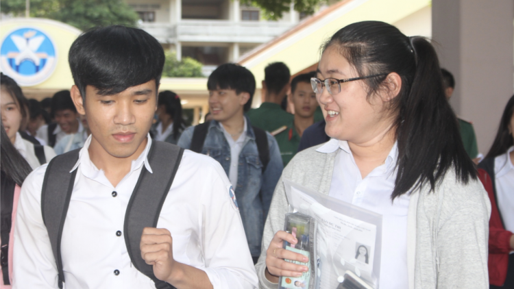 Ală càr Tây Nguyên bơyai lơh niam 2 ngai pơrlòng jơh bơsram kấp pe dà lơgar