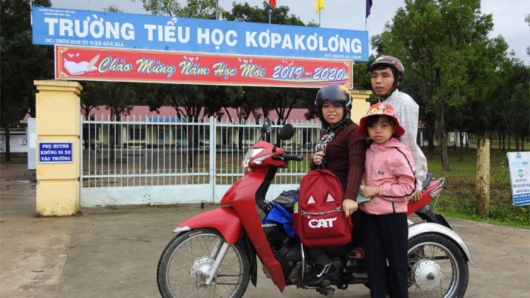 Ùr bơklau kue\t kơlte tơngơs hìu bơnhă lơngăp lơngai chờ hờp kơnờm bơh VOV
