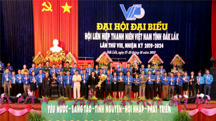 Pơrjum dờng cau ala mat Mpồl tam klac ơruh pơnu Việt Nam càr Dăk Lăk dơ\ 8