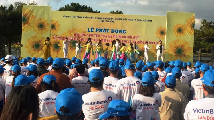 Lâm Đồng lam lơh srơh “Kuang bàng, công chức, viên chức tàm pơrlòng lơh jăt niam chài tàm anih lơh broă, đơs ờ mờ bơta ờ niam”