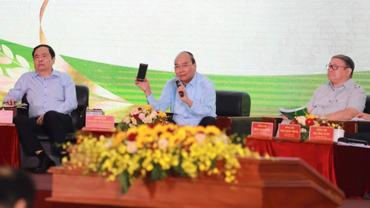 Thủ tướng Chính phủ tìp măt boh bơr mờ cau lơh broă sa dơ\ 2