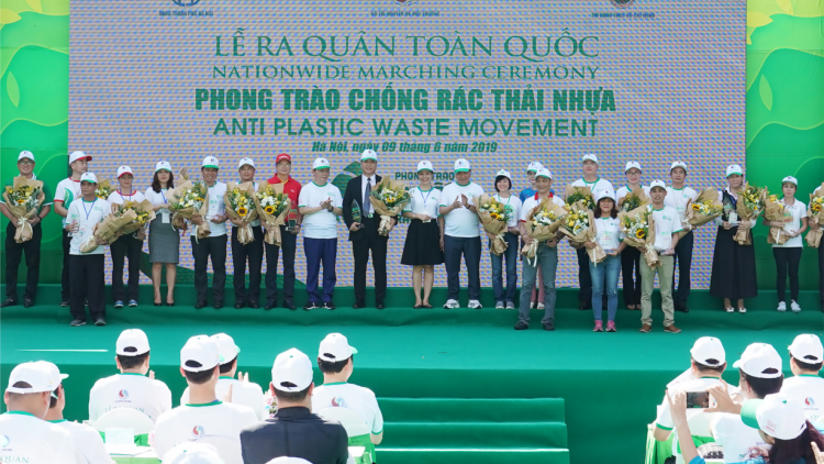 Thủ tướng ồng Nguyễn Xuân Phúc lam sồr gùt lơgar l^k lơh broă sơndră mờ sìô siă đù