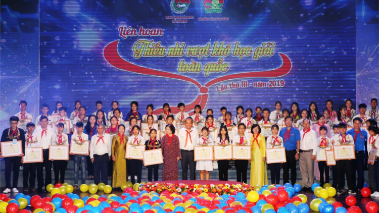 Phó Thủ tướng Thường trực Chính phủ ồng Trương Hoà Bình: “Ờ lời kòn dềt lơi gơtìp sơbì is hờ tơnơ\”