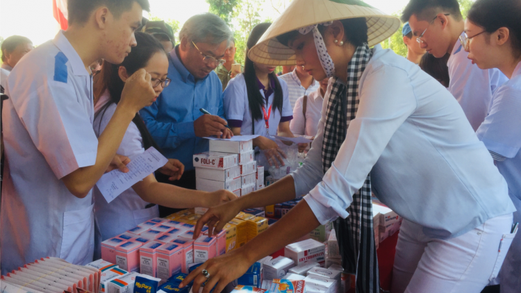 Broă lơh kis geh kơnòl “Tài bơta niam pràn kơl dang să jan deh dùh làng bol kis tàm Tây Nguyên”