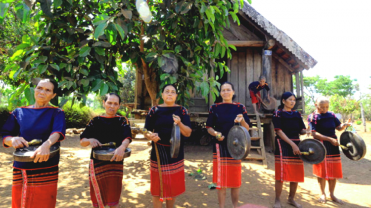 Dak Lak: Mpong sùm sap ntas cing mồng bơh ală mpồl dròng cing cau ùr