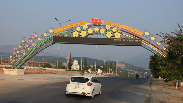 Rài kis pa tàm tiah tam lơh Sa Thầy