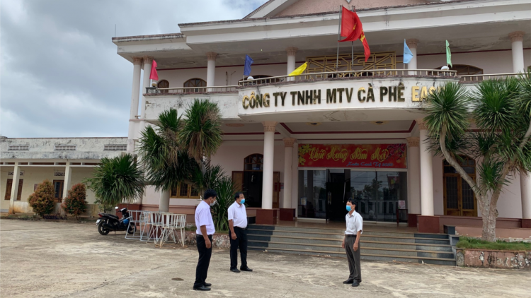 Gam kòl yan tàm broă dong kờl mpồl lơh sa kă bro gơtìp gơ rềng tài bơh kòp Covid-19