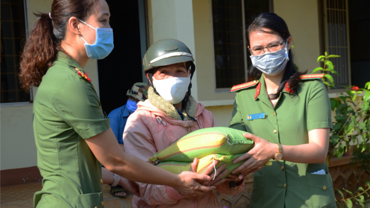 Dak Lak: Git nđờ tấn phe nùs nhơm tus mờ làng bol tiah sar lơgar ngài
