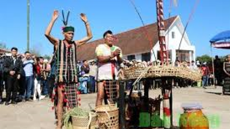 Bơhìan lơh yàng tàm rài kis kòn cau M’nông dê