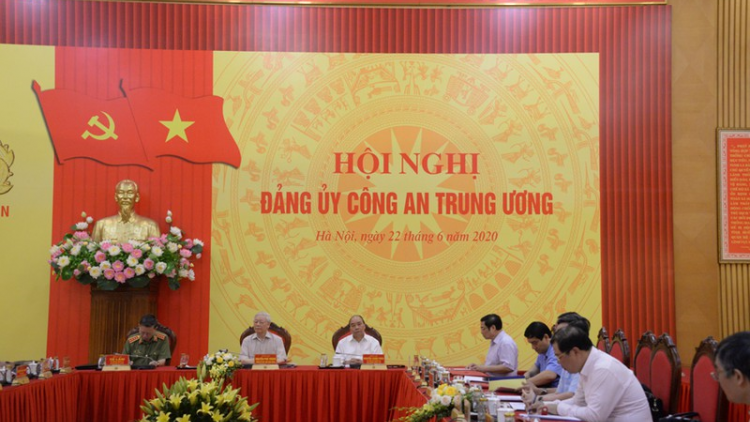Tổng Bí thư, Chủ tịch lơgar tus bal Pơrjum Đảng ủy Kuang àng dà lơgar