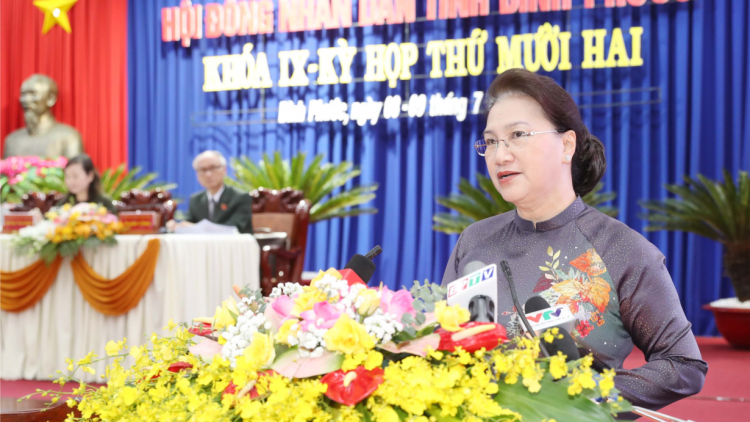 Chủ tịch Quốc hội tus bal pơrjum dơ\ 12, HĐND càr Bình Phước khóa 9
