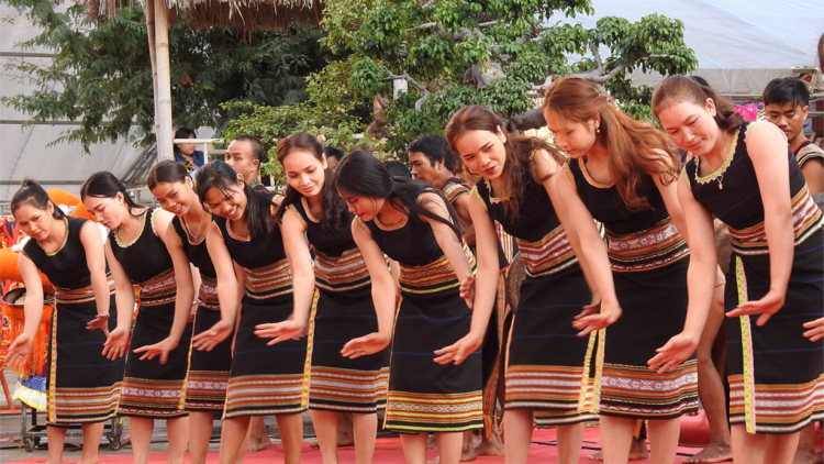 Kon Tum: Sơn đờm broă lơh bơta niam nam pa-Nam Canh Tý 2020