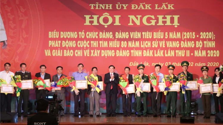 Dăk Lăk jờng rơ mpồl đảng, đảng viên pơnrơ