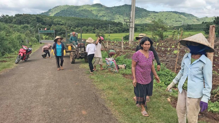 Gia Lai – Ală bơta niam tàm broă bơ\t bơtàu [òn lơgar pa