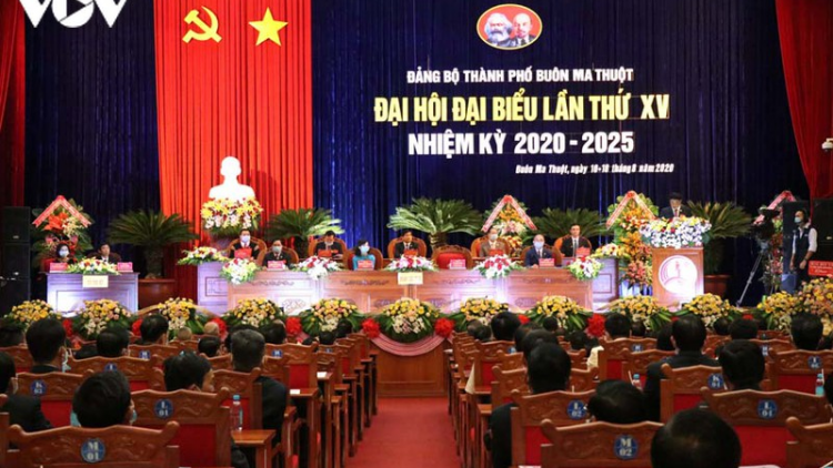 Đảng bộ [òn dờng Buôn Ma Thuột càr Dak Lak bơyai lơh pơrjum dờng cau ala măt dơ\ 15