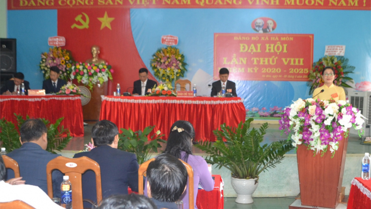Lơh gơrề nùs nhơm sơrlèt gan kal ke tơnơ\ Pơrjum dờng lơh tơrlòng lài Đảng bộ kấp hơđơm tàm Kon Tum