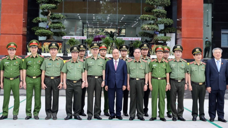 Thủ tướng ồng Nguyễn Xuân Phúc tus pơrjum Kuang àng gùt lơgar geh bơyai lơh tàm [òn dờng Hồ Chí Minh