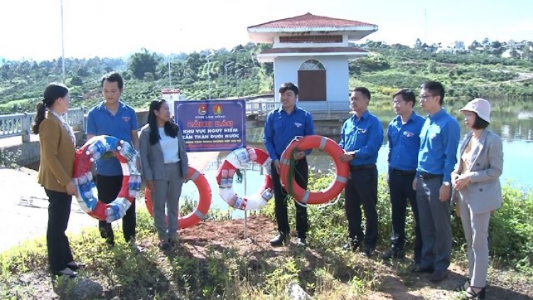 Càr Lâm Đồng bơyai lơh pơrjum tìp măt cri bơyai mờ kơnòm dềt