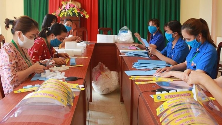 Hìu sơnơm Kơnhoàl Dak Glong, càr Dak Nông lơh is mat krơh sền gàr  să jan rcang sơn dră kòp Covid 19