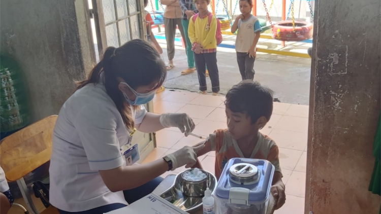 Dak Lak: {òn Diêo dùl nùs bal sơn dră kòp bạch hầu