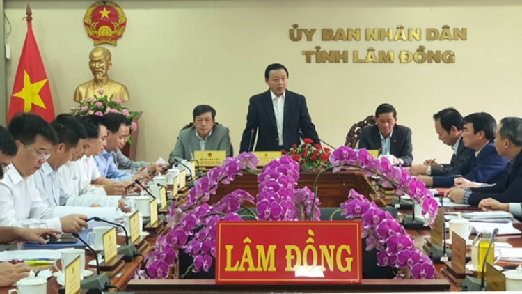 Bộ trưởng Bộ Tài nguyên mờ Môi trường lơh broă mờ càr Lâm Đồng