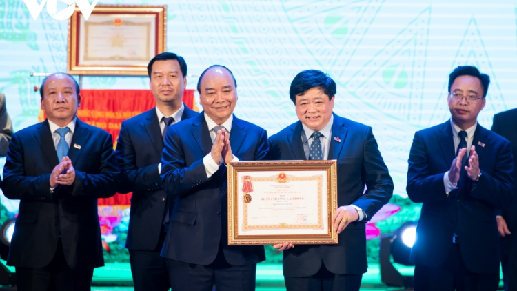 Anih jơnau đơs Việt Nam tơngkah kir sơn rai 75 nam crơng gơs