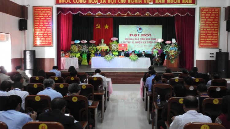 Mpồl cau lơh báo càr Kon Tum: Tơnguh uă nùs nhơm mờ kơnòl bơh cau lơh báo dê
