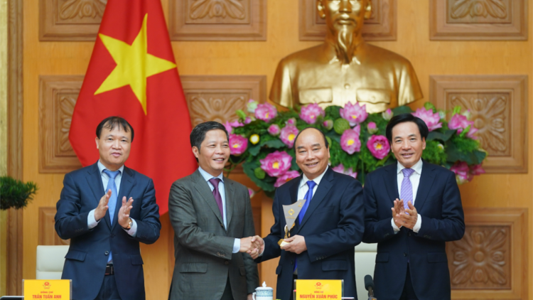 Ồng Nguyễn Xuân Phúc Thủ tướng Chính phủ wă mpồl ală mpồl lơh sa kă bro geh phan bơna lơh geh mat kă bro dà lơgar nam 2020