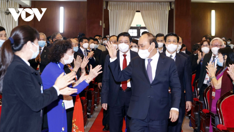 Củ tịc lơgar ồng Nguyễn Xuân Phúc tus Pơrjum dờng cau ala măt cau chài cah rơña gùt lơgar dơ̆ 3