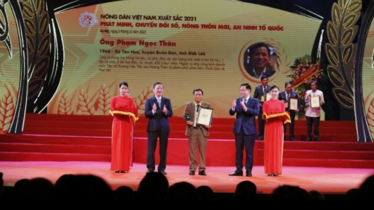 Làng bol lơh broă sa jăk geh uă nùs nhơm niam dong kờl tàm càr Dăk Lăk