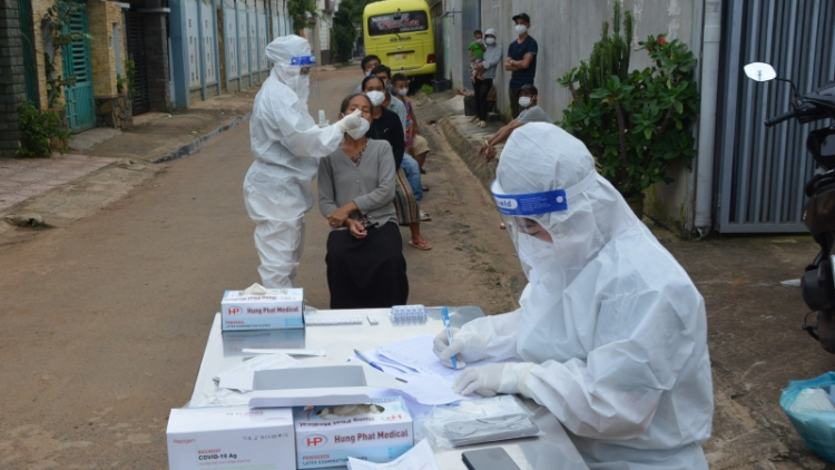 Dăk Lăk ờ tơl sơnơm mờ phan ngui măy mok lơh sơnơm drơng sơm kòp ai cau kòp Covid-19 in