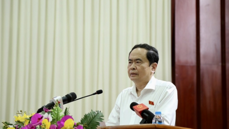 Phó Chủ tịch Quốc hội ồng Trần Thanh Mẫn tìp mat cau tĕ khà càr Hậu Giang