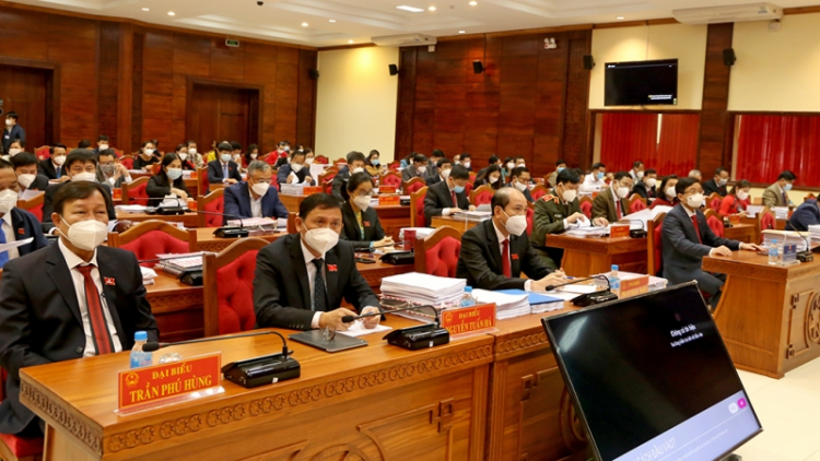 Dăk Lăk: geh 8 tàm 14 broă jàu bè lơh sa- mpồl bơtiàn gơtùi lơh geh mờ sơrlèt rlau broă rơndap lơh ai tơlik