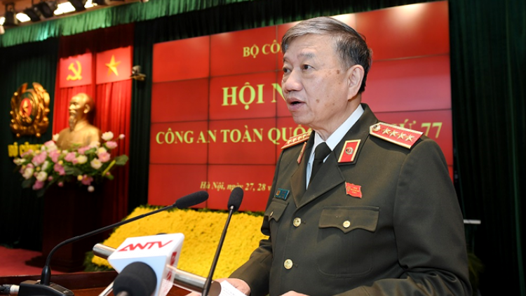 Tơn jơh Pơrjum Kwang àng gùt lơgar dơ̆ 77