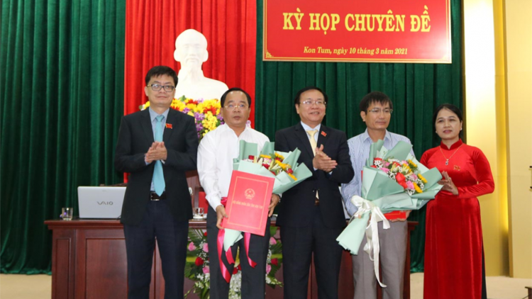 Bí thư Huyện ủy Sa Thầy geh pồ lơh Phó Chủ tịch Ủy ban Nhân dân càr Kon Tum