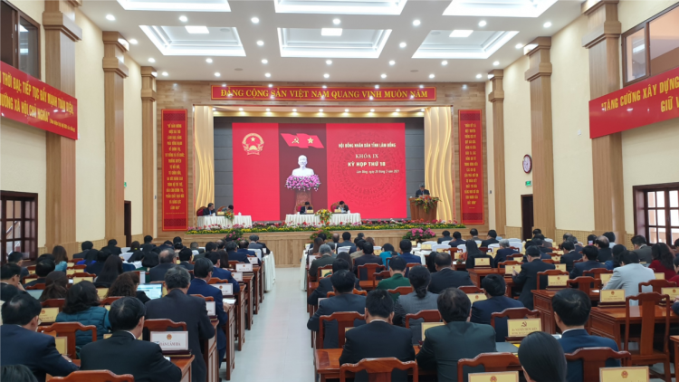 Lâm Đồng sền sơ wì rơndap broă bơcri priă lơh gùng rơndeh ntoat jờl Tân Phú- Bảo Lộc