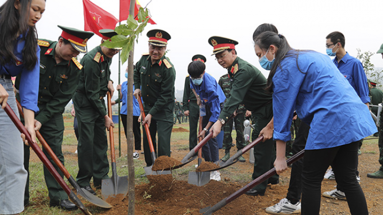 Bộ Quốc phòng lơh jat broă lơh “Tài dùl Việt Nam tơlir”