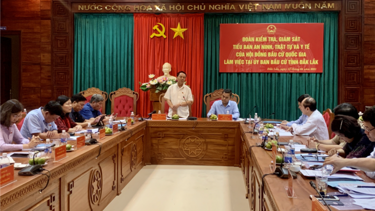 Lòt sền, sền s wì broă lơh sền gàr lơngap lơngai mờ lơh sơnơm tàm Dak Lak