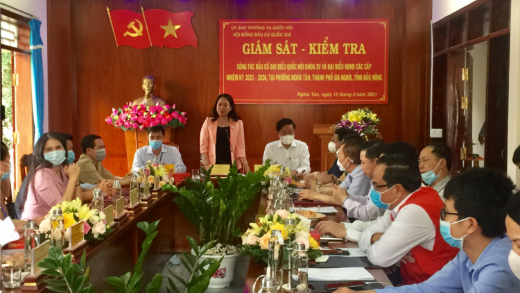 Phó Chủ tịch lơgar mò Võ Thị Ánh Xuân lòt sền, sền sơwì broă lơh tĕ khà tàm ƀòn dờng Gia Nghĩa