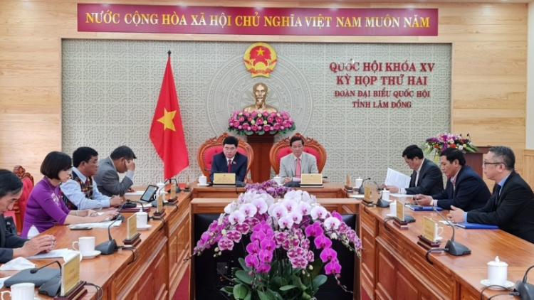 Lâm Đồng: Pal geh broă lơh dong kờl nàng bơtàu tơnguh nhơl chờ tàm bơta bè ờs pa