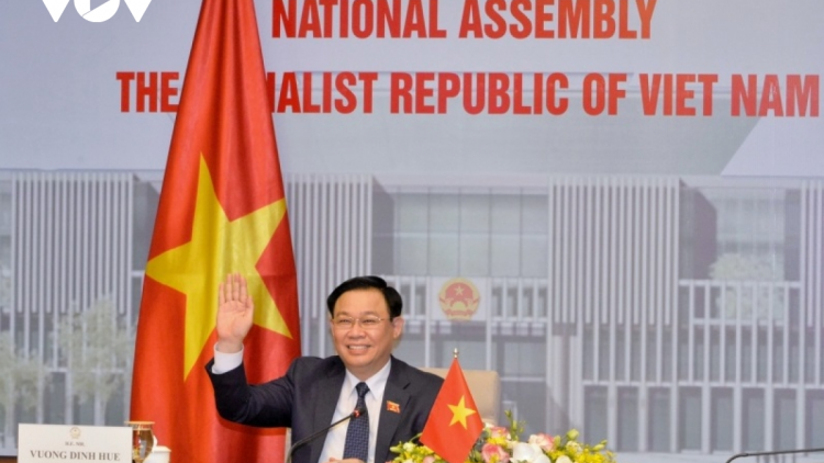 Chủ tịch Quốc hội ồng Vương Đình Huệ lơh broă mờ ală mpồl lơh sa kă bro lơgar Mỹ