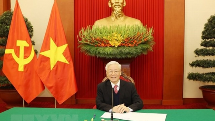 Tổng Bí thư, Chủ tịch lơgar ồng Nguyễn Phú Trọng cribơyai tàm điện thoại mờ Chủ tịch Đảng Dân chủ Tự do, Thủ tướng lơgar Nhờk ồng Yoshihide Suga