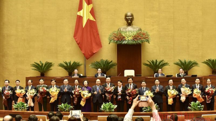 Quốc hội kĭ tơn pồ 2 Phó Thủ tướng mờ 12 nă kuang bàng tàm Chính phủ