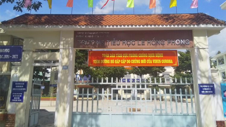 Kon Tum kơnòm bơsram, cau bơsram dờng ơm bơsram tơrgùm bal tàm hìu bơsram nàng rơcăng sơndră kòp Covid-19
