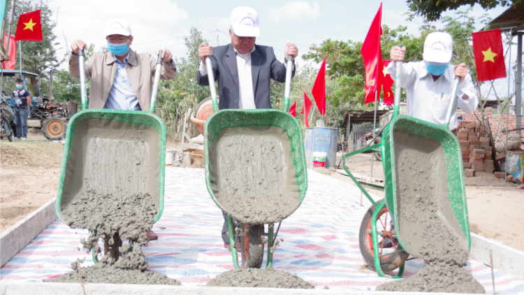 Kon Tum lam lơh srơh bơt bơtàu [òn lơgar pa