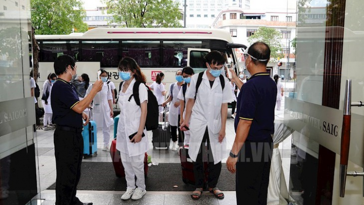 Ală càr, ƀòn dờng pal lơh mhar gùng che điện thoại is, ală mpồl cau lơh sơnơm mpồl bơtiàn tus tơl ƀòn làng bol ơm kis