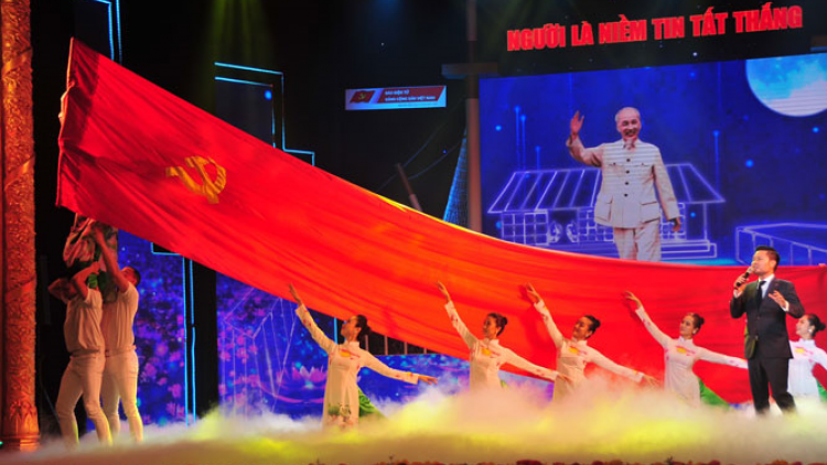 Broă đơs crih tamya kuơ màng “Ồng là nùs nhơm pin dờn jai pha”