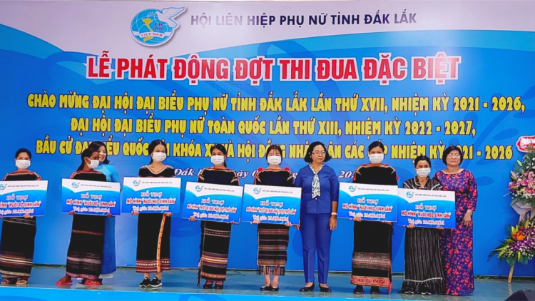 Cau ùr Dak Lak bơyai lơh dơ\ lam lơh dơ\ tàm pơr lòng kuơ màng