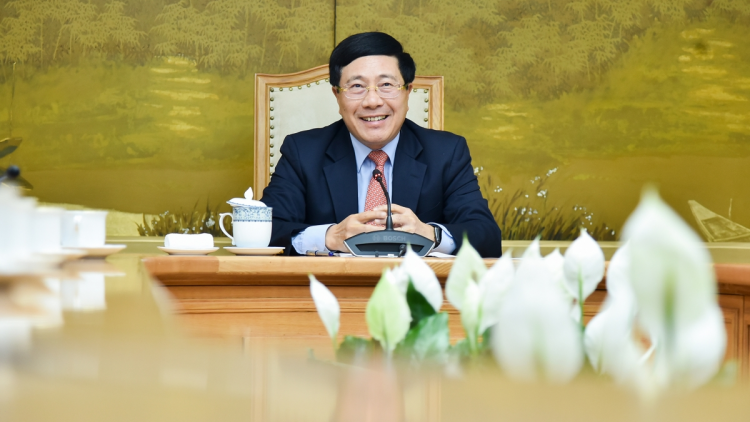 Ồng Phạm Bình Minh Phó Thủ tướng Chính phủ cribơyai pờ tơlik tơn tàm internet mờ Kuang bàng ala măt bơh Kuang ătbồ lơgar Mỹ dê bè Tam gơl trồ tiah